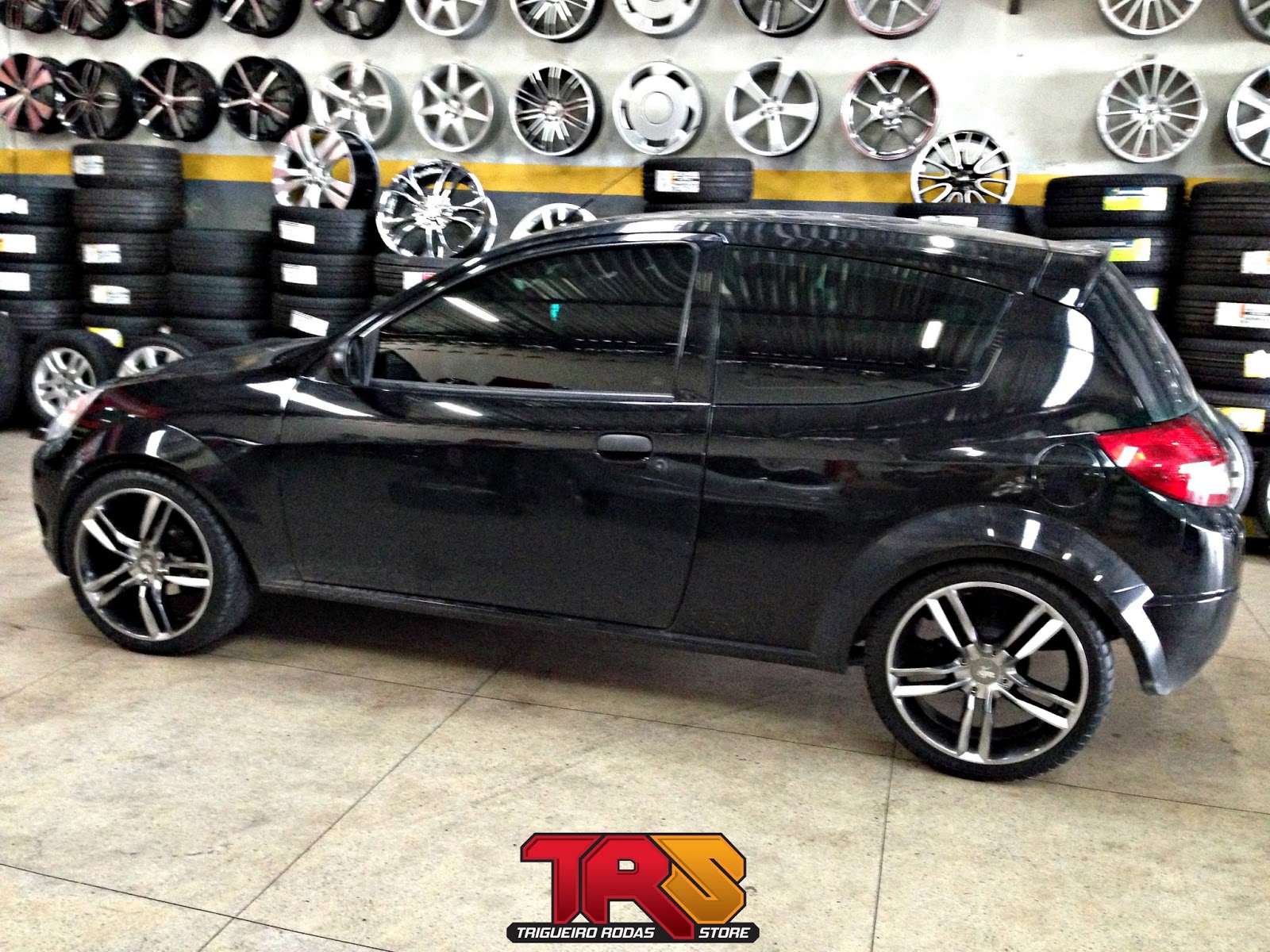 Ford centra r17
