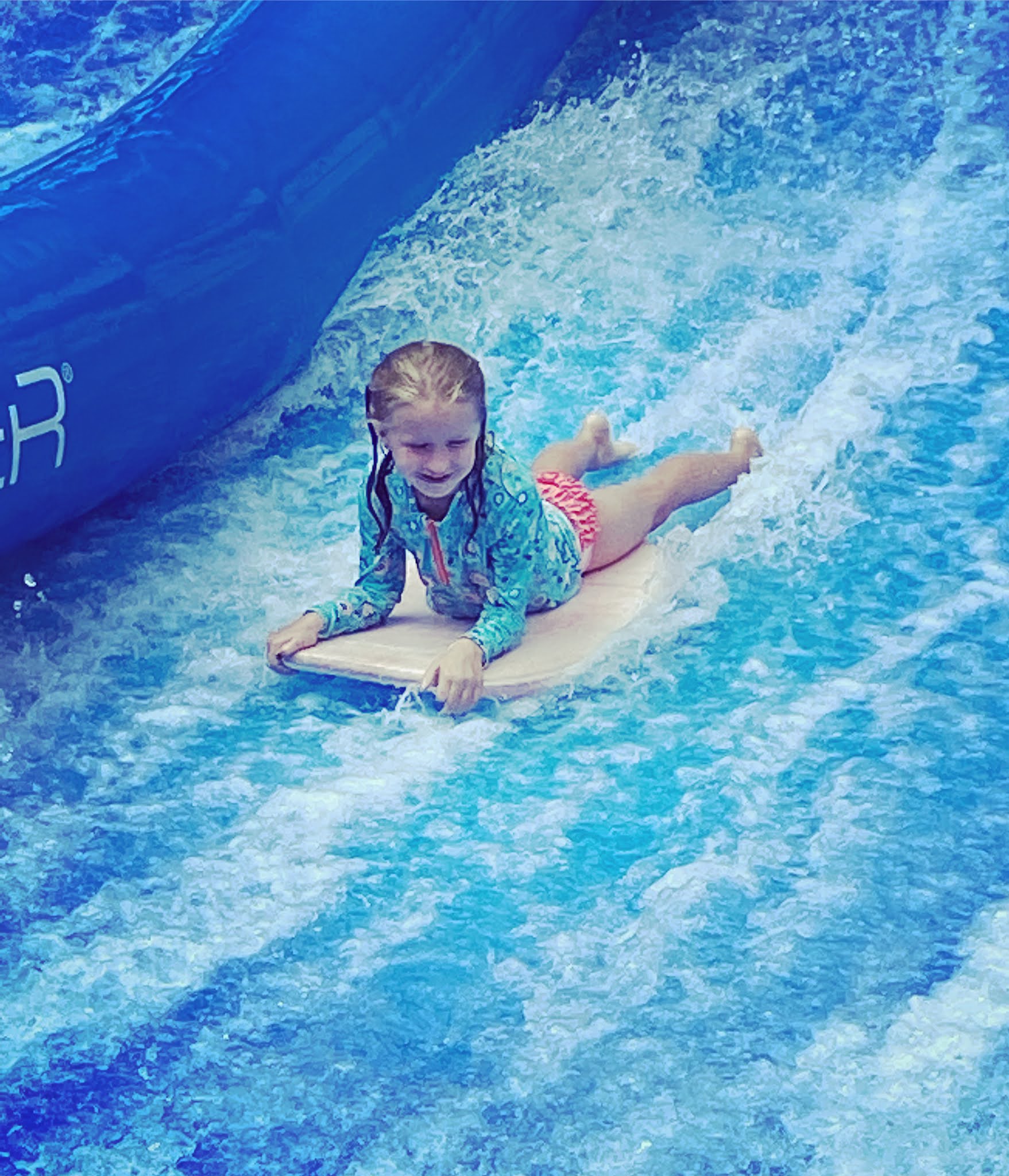 Everything Arlington, TX! Best Indoor Waterparks in DFW
