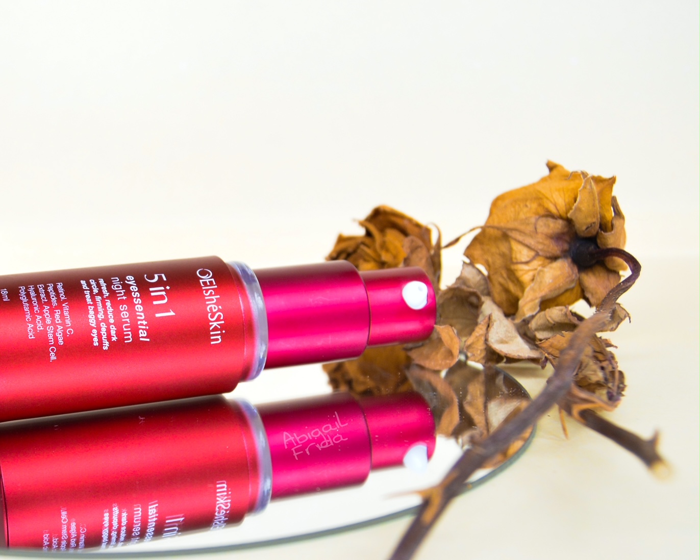 [Review] Elsheskin Eyessential Night Serum Serum Retinol yang Bantu