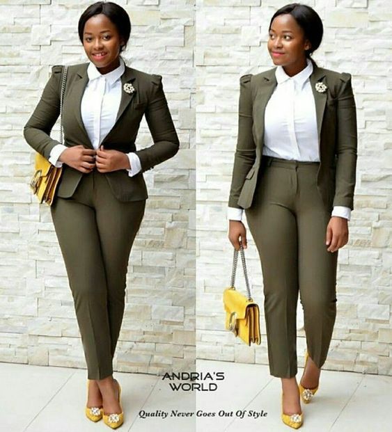 Beautiful Corporate outfits at the Moment