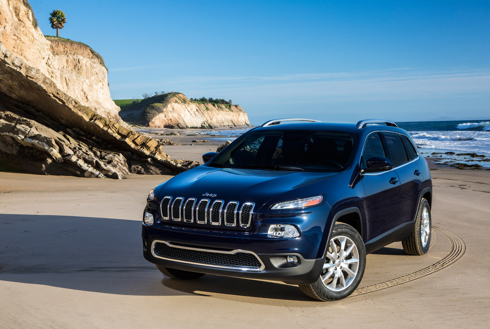 Cars Journal: 2014 Jeep Cherokee Official Photos