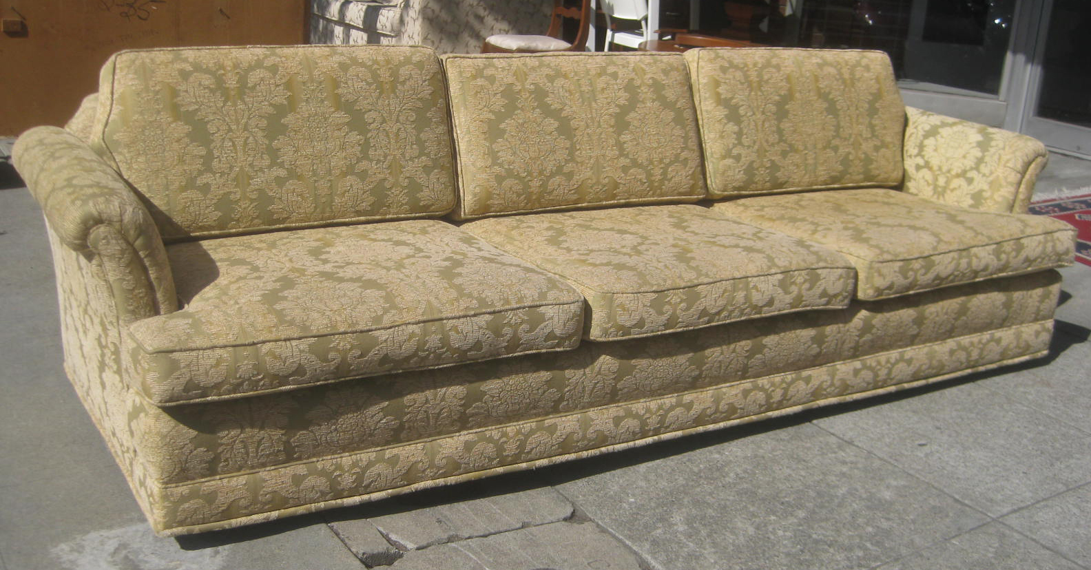 UHURU FURNITURE & COLLECTIBLES SOLD Vintage Sofa 100