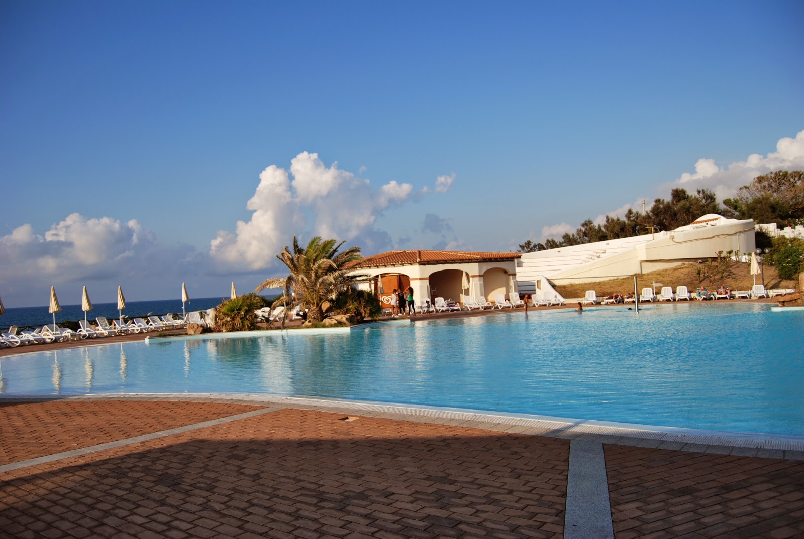 villaggi della sardegna La Plage Noire Resort foto villaggio la plage