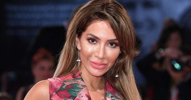 Farrah Abraham suffers wardrobe malfunction at the 2019 Venice Film