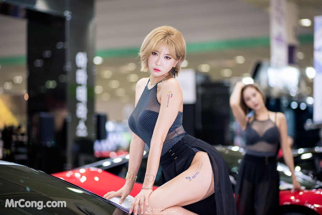 Heo Yoon Mi's beauty at the 2017 Seoul Auto Salon exhibition (175 photos)