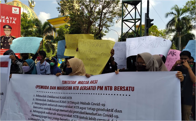 Pemuda dan Mahasiswa Demonstrasi Menolak Deklarasi KAMI Di NTB