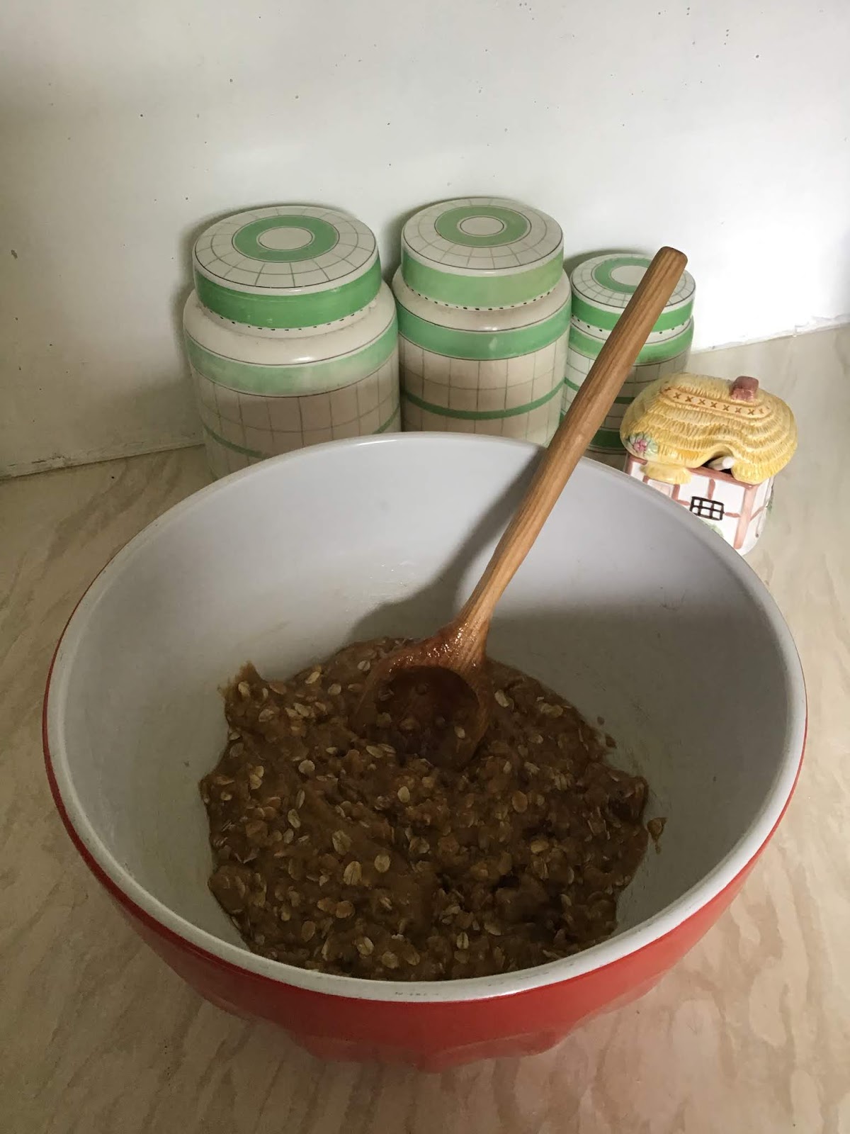 Needlecraft Corner Oatmeal and Raisin Cookies