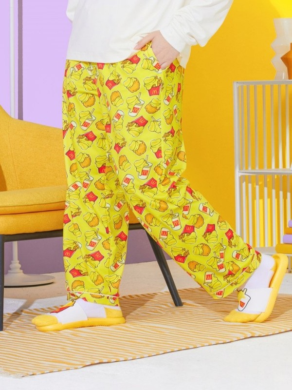 فرقة Bts تصدر المزيد من المنتجات اللطيفة بالتعاون مع ماكدونالز شارك الأعضاء في تصميم بعضها فرقة Bts تصدر المزيد من المنتجات اللطيفة بالتعاون مع ماكدونالز شارك الأعضاء في تصميم بعضها