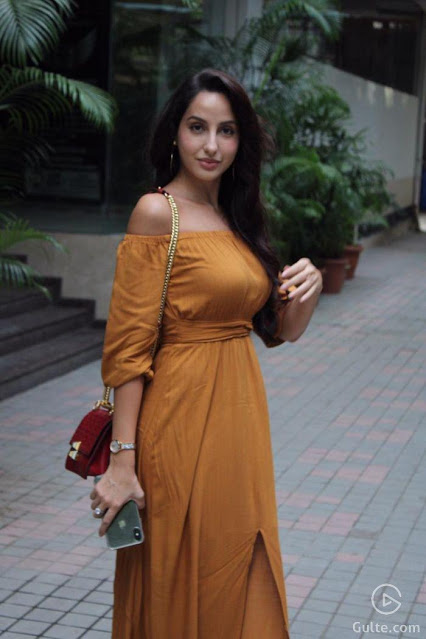 Nora Fatehi Hot Pic 7