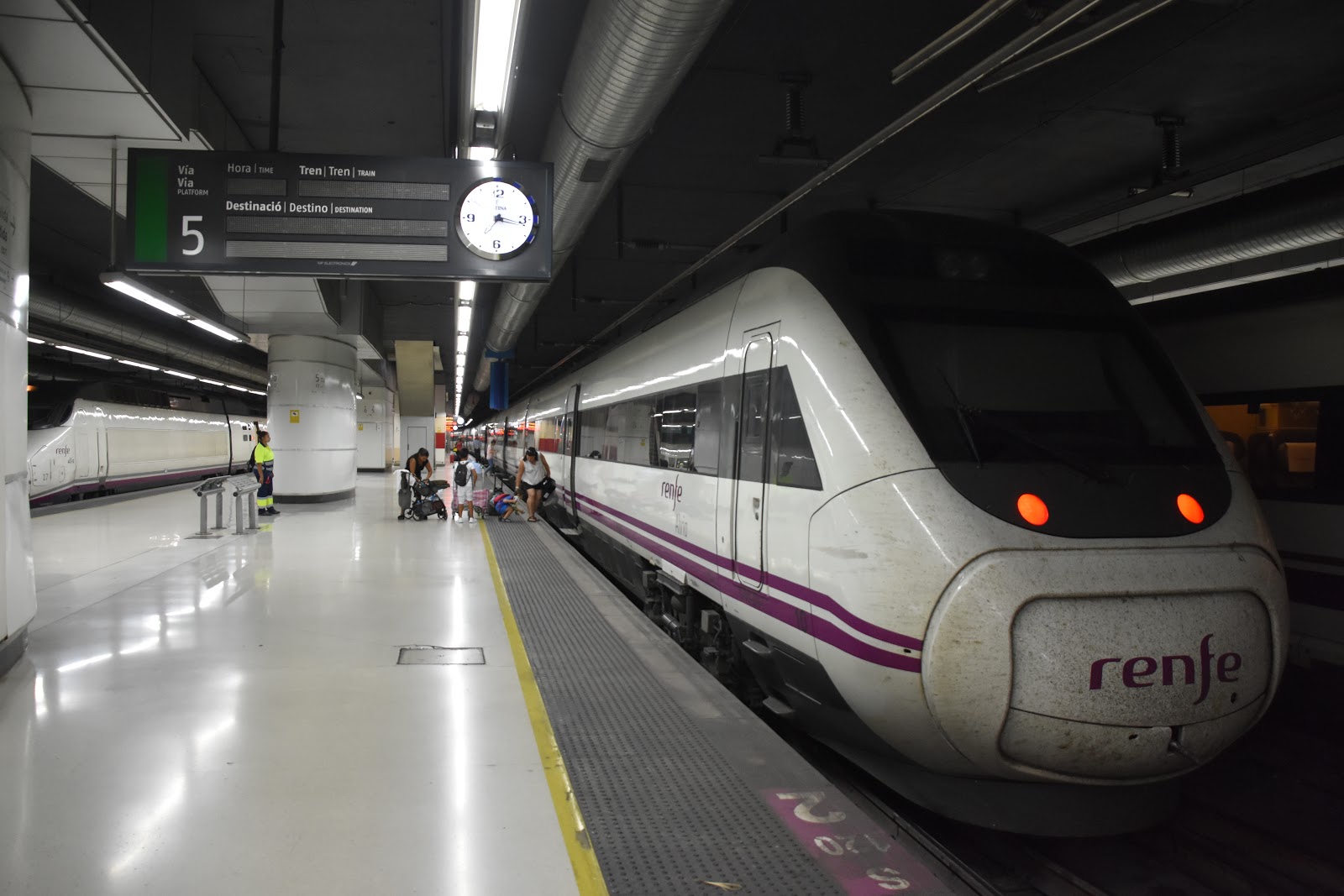 Trains and other things Barcelona to Bilbao