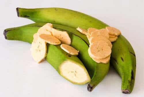 tiga-perbedaan-nutrisi-antara-pisang-cavendish-dan-pisang-raja