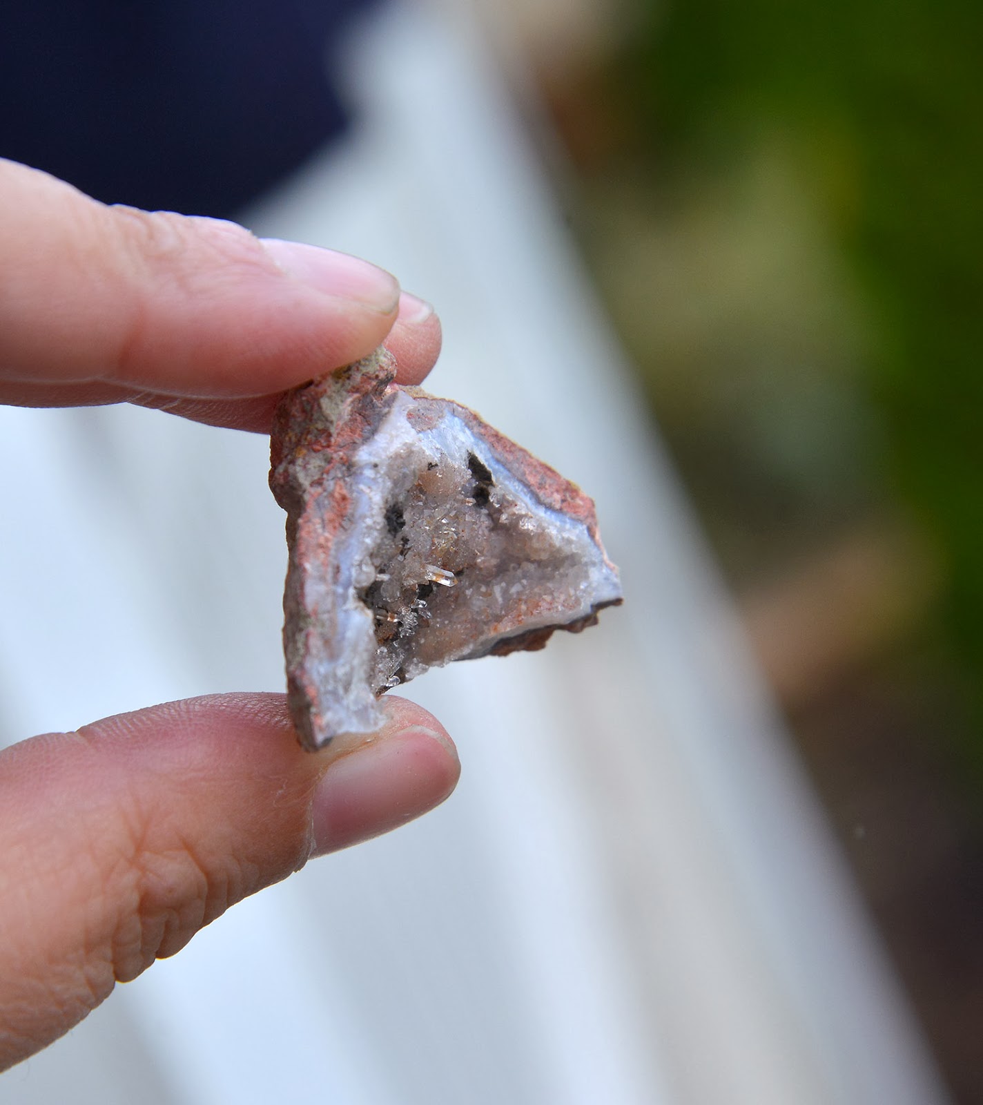 A school of fish: Breaking Geodes