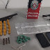 Polícia Militar prende três indivíduos, apreende duas armas de fogo e 36 embrulhos de drogas, em Condado