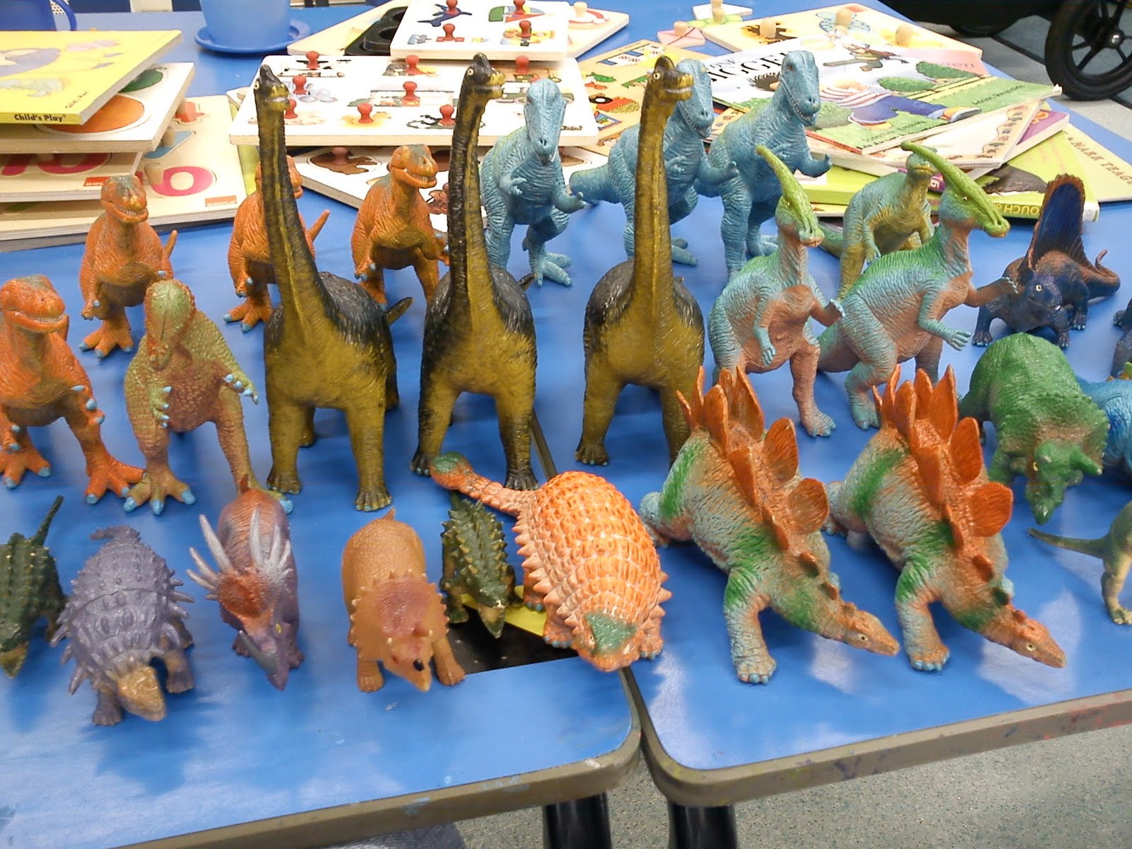 carnival dinosaur