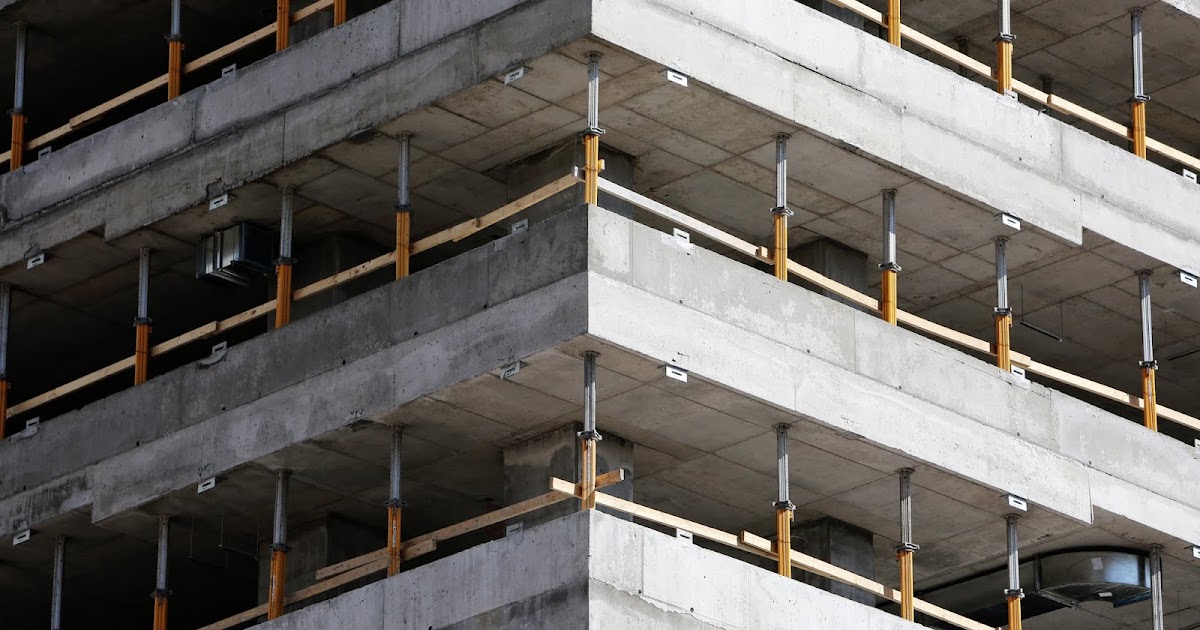 WHAT IS THE DIFFERENCE ( RCC )REINFORCED CEMENT CONCRETE AND PER