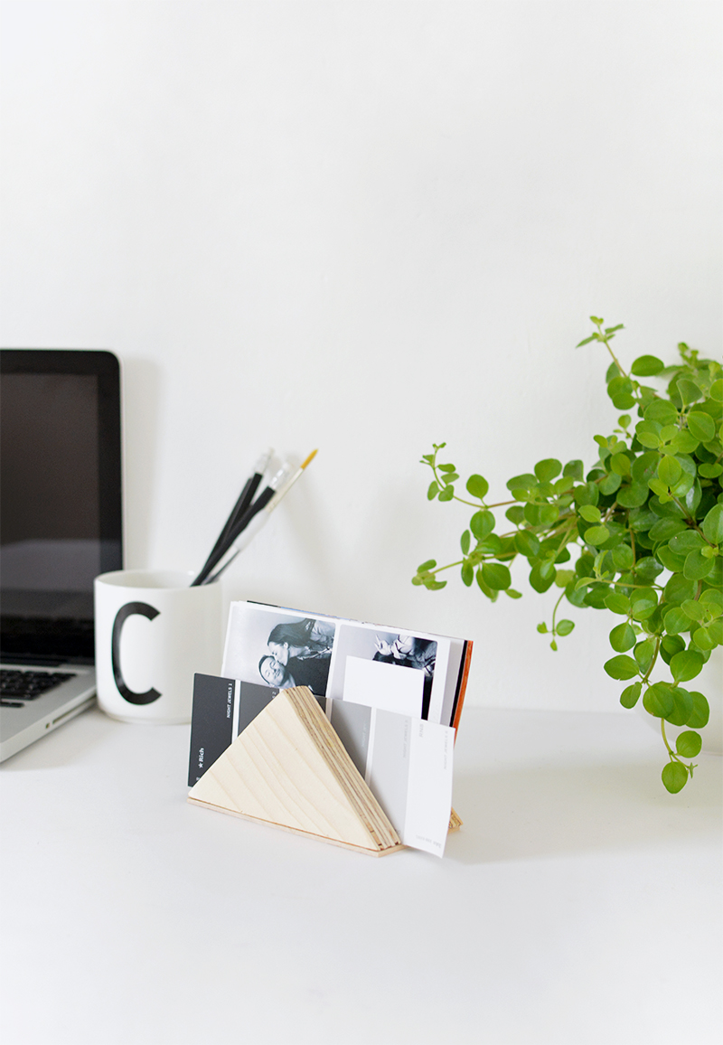 DIY minimal desk tidy BURKATRON