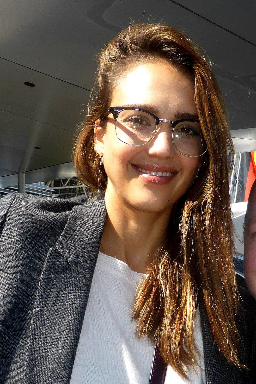 labels jessica alba share