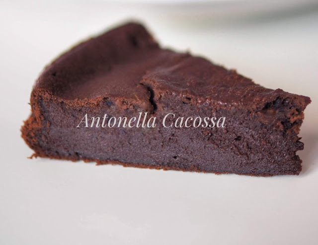 TORTA MORBIDA AL CIOCCOLATO