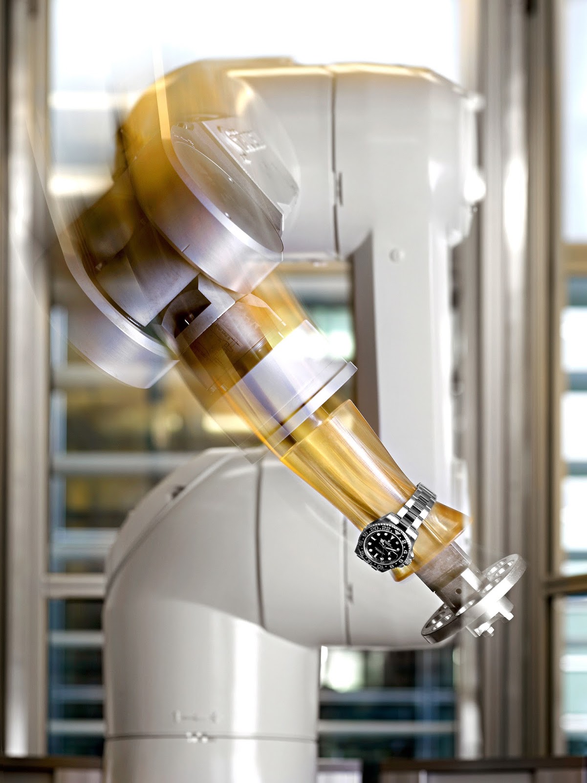 Welcome to RolexMagazine.com...Home of Jake's Rolex World Magazine ...