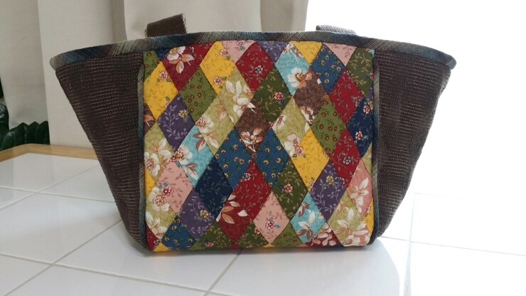 How to Make Quilted Patchwork Bag. DIY Photo Tutorial.