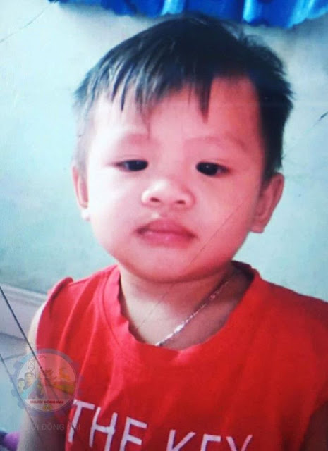 Gia đình xin cộng đồng chia sẻ, tìm giúp bé trai 16 tháng tuổi đột nhiên mất tích khi đang chơi trước nhà ở Biên Hòa