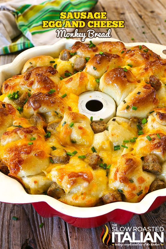 Sausage, Egg and Cheese Monkey Bread is the perfect pull-apart breakfast of your dreams. They are soft and tender bread bites with sausage, fluffy scrambled eggs and ooey gooey cheese, topped with a garlic herb butter! @JonesDairyFarm #ad #monkeybread #breakfast