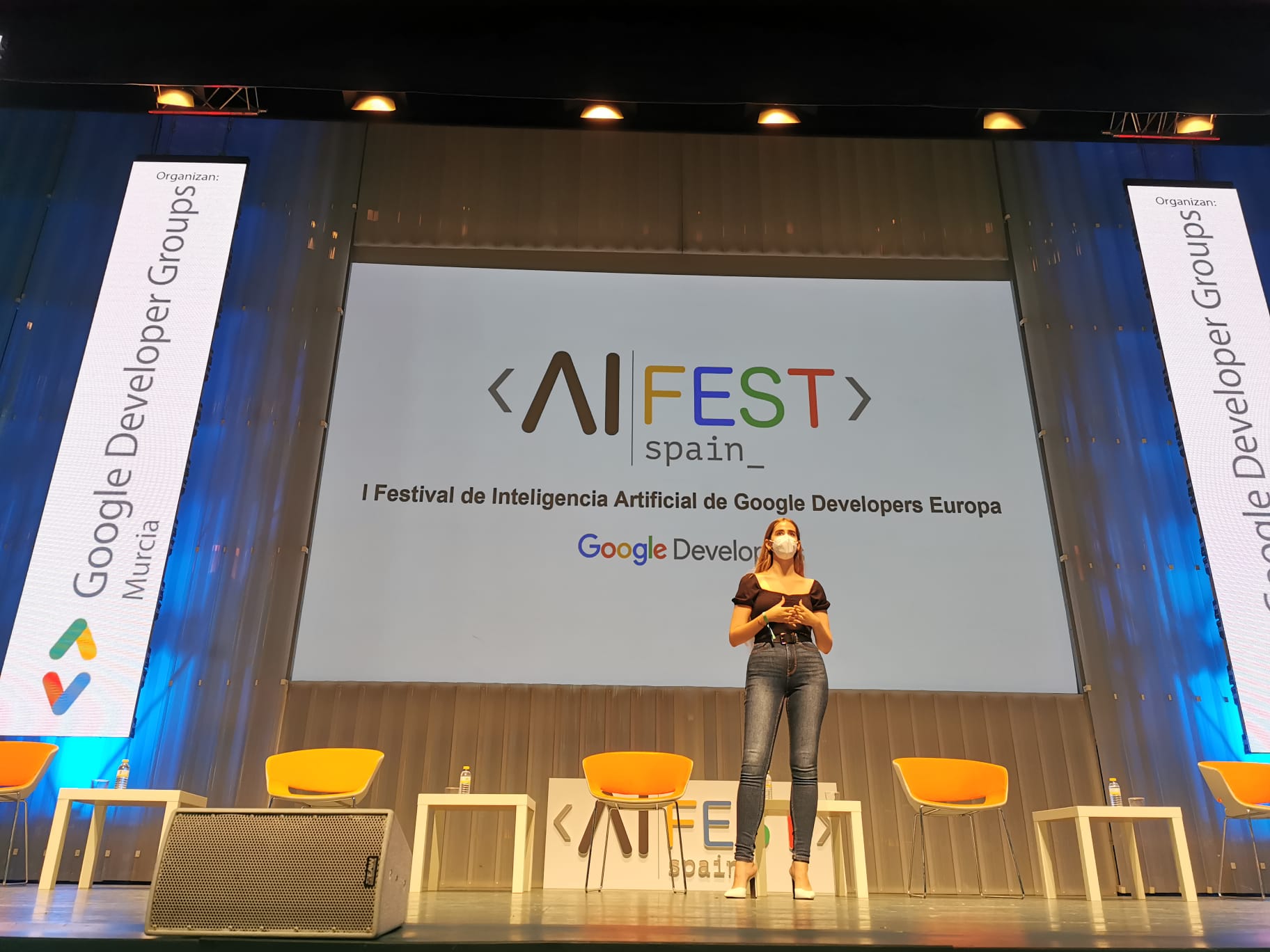 Image of Irene standing on stage at AI Fest Spain