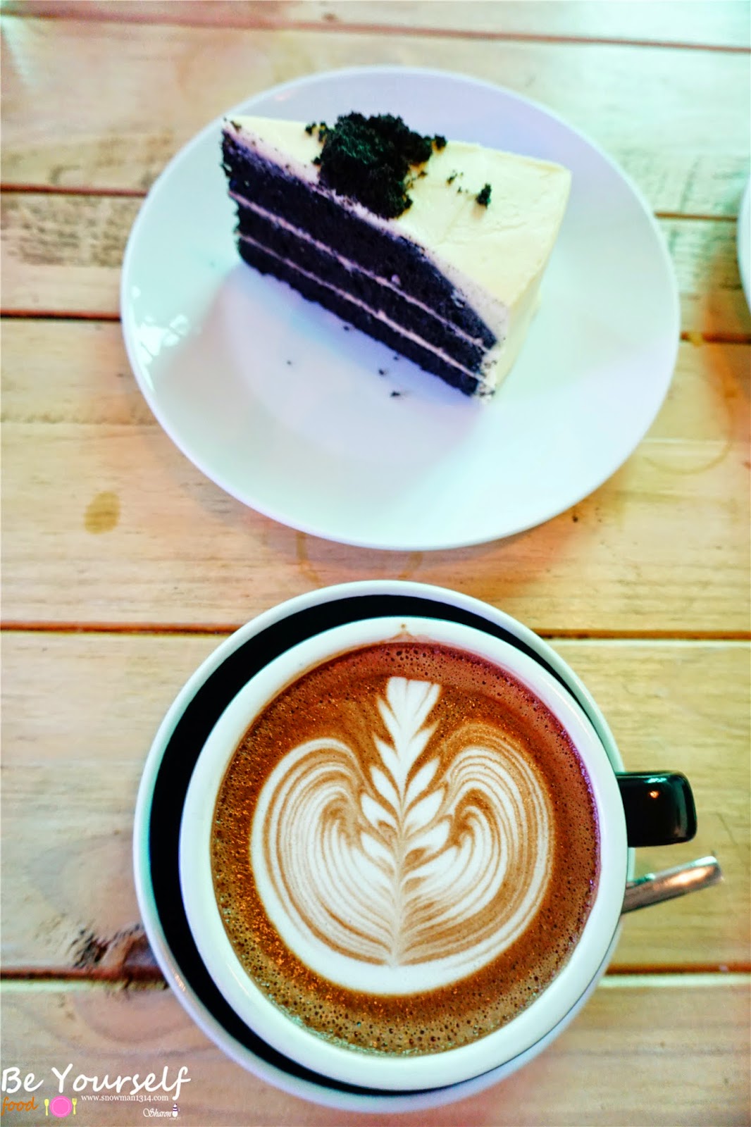 VCR Cafe Jalan Galloway Snowman · Sharing