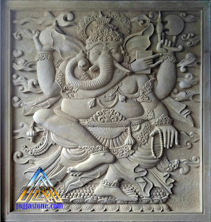 Ukiren Relief batu alam putih/krem dibuat dari batu alam jogja gambar motif gambar Ganesha