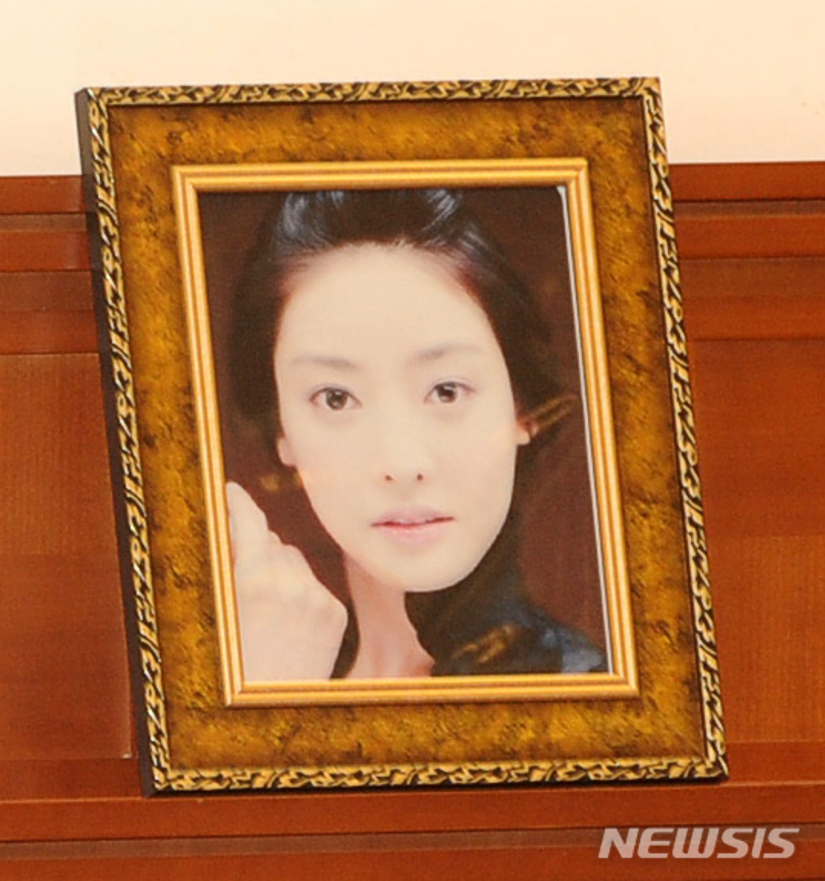 KPOP NOW – Late Jang Ja-yeon’s agency rep stands trial for giving false