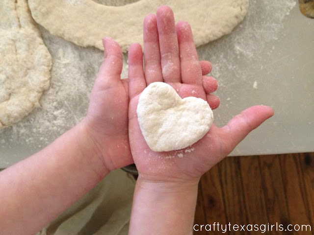 Crafty Texas Girls: Crafty How To: Salt Dough Valentines
