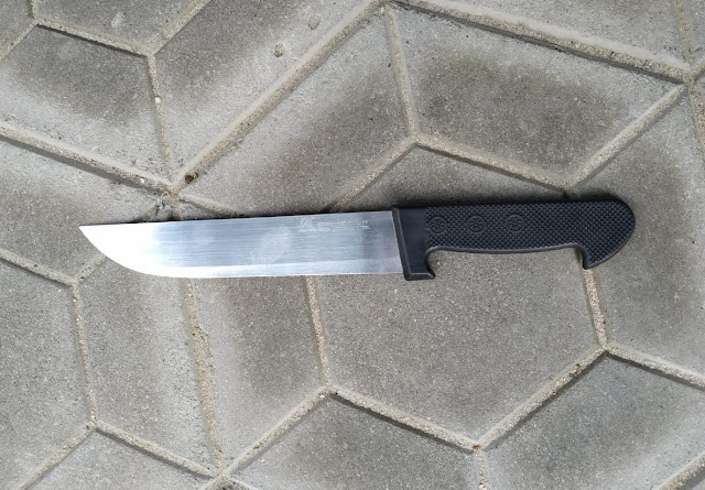 Comerciantes tomam faca de homem que ameaçava pessoas no Calçadão de Jacobina