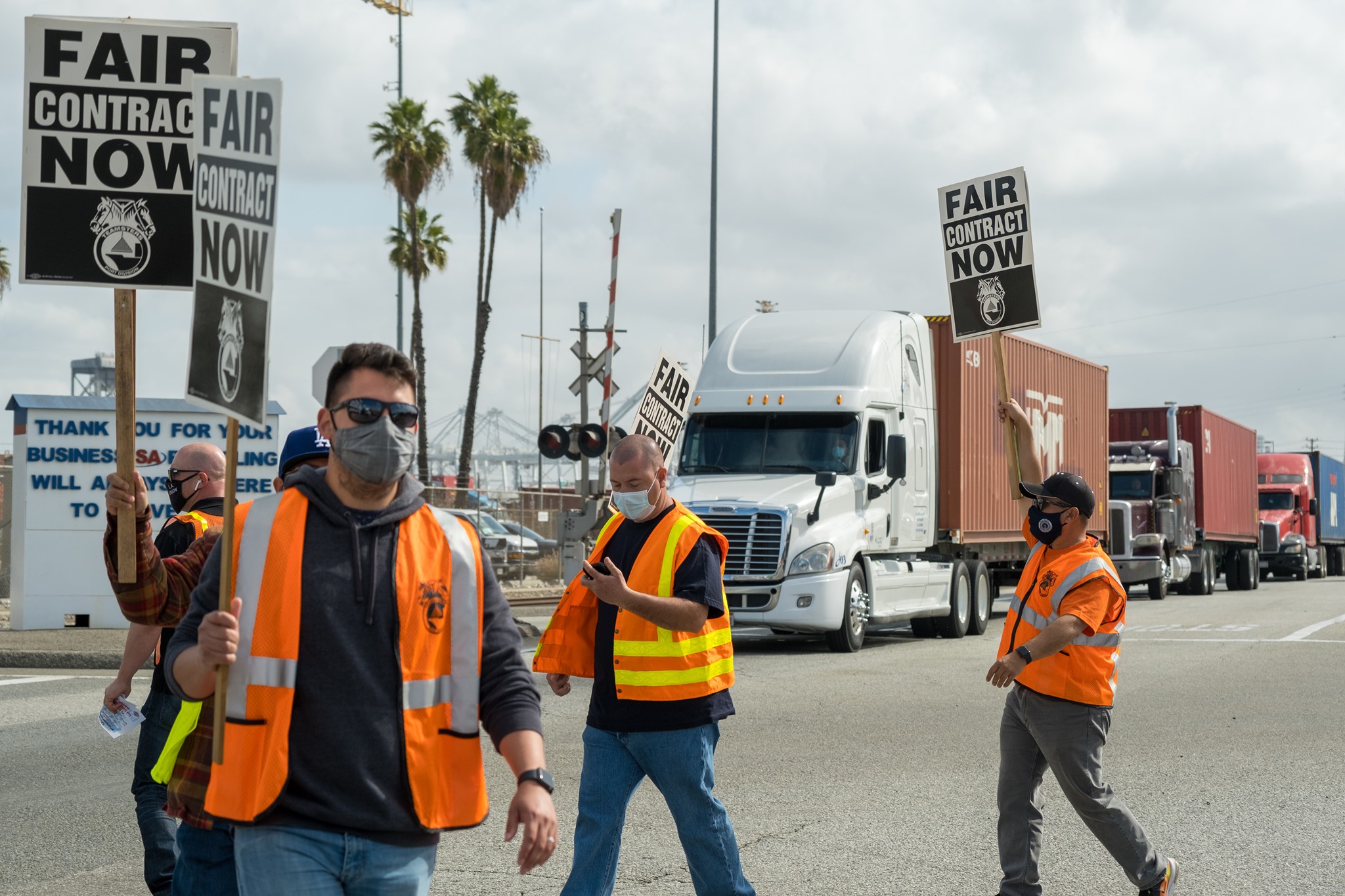 BREAKING NEWS Port Strike! L.A. UNION Stands with Teamsters Local 848