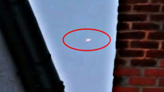 What are these bright objects in the sky  Ufo%2Bbright%2Bobject%2Bsky