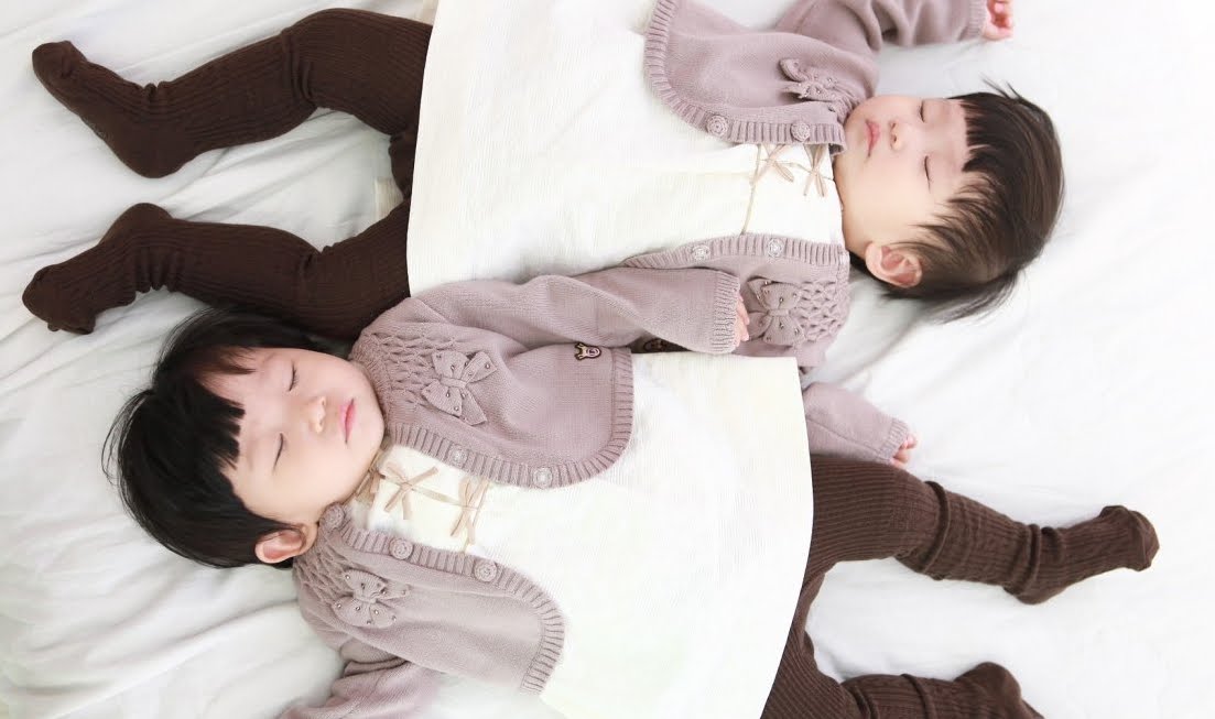 Sono 2 gemelle i primi bambini geneticamente modificati da scienziati cinesi.
