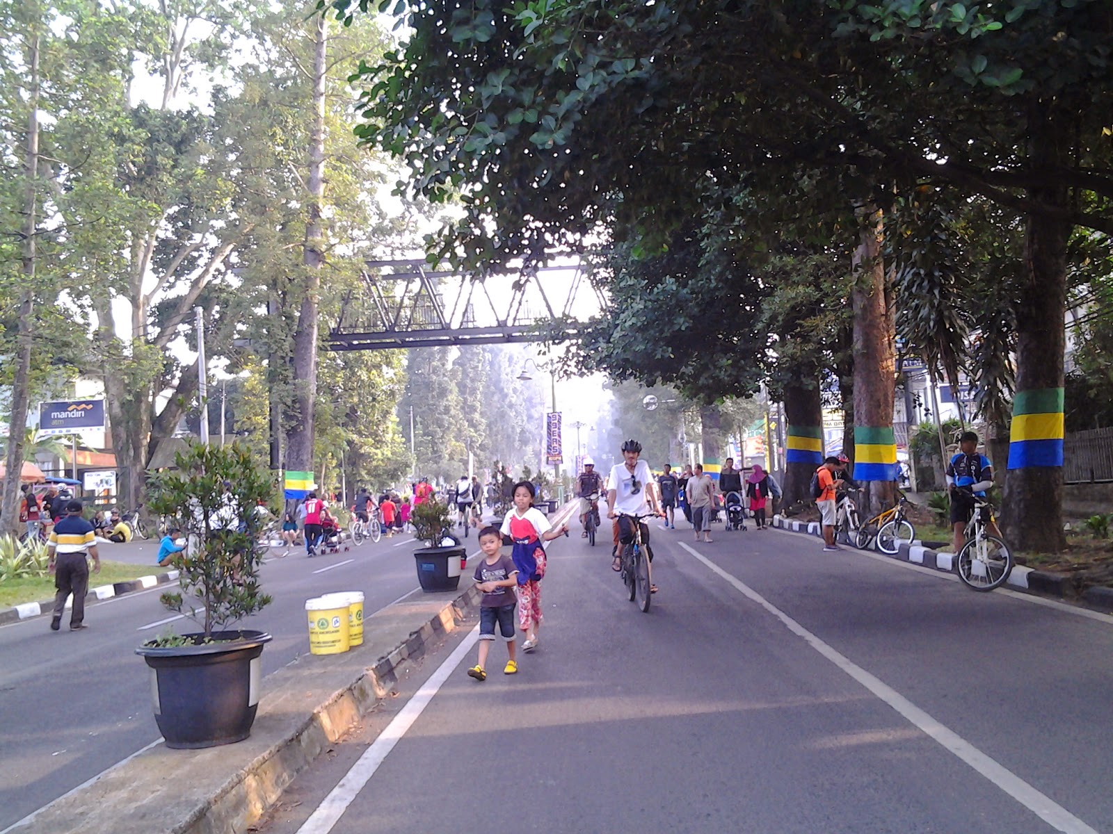 JalanJalan Ke Bandung