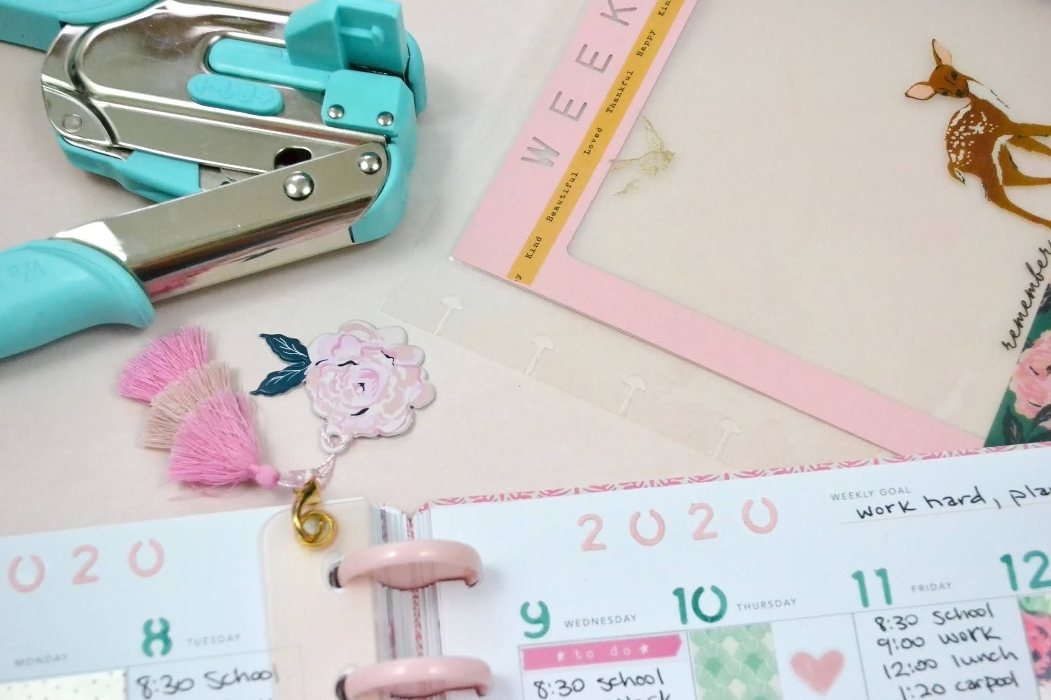 Aly Dosdall make your own acetate planner dashboard with the disc