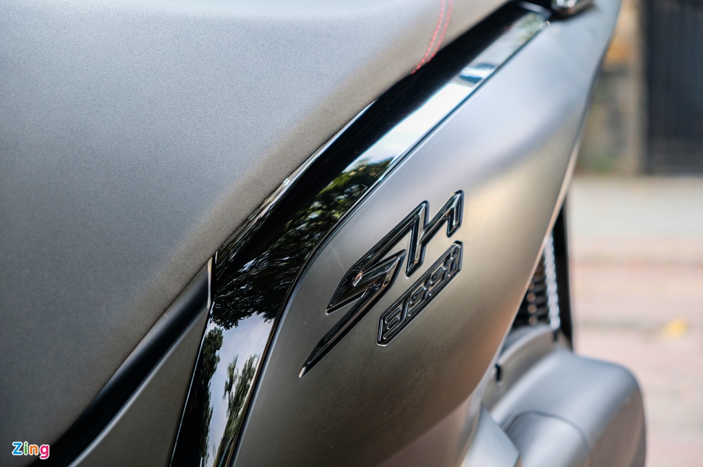Honda SH 300i phiên bản Total Black Edition giá hơn 300 triệu tại VN