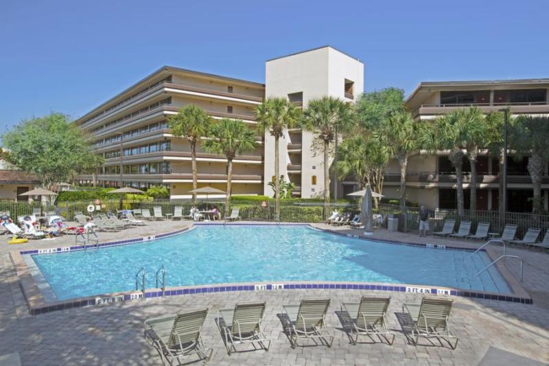 comeseeorlando com holiday gift giving starts early at rosen hotel and resorts