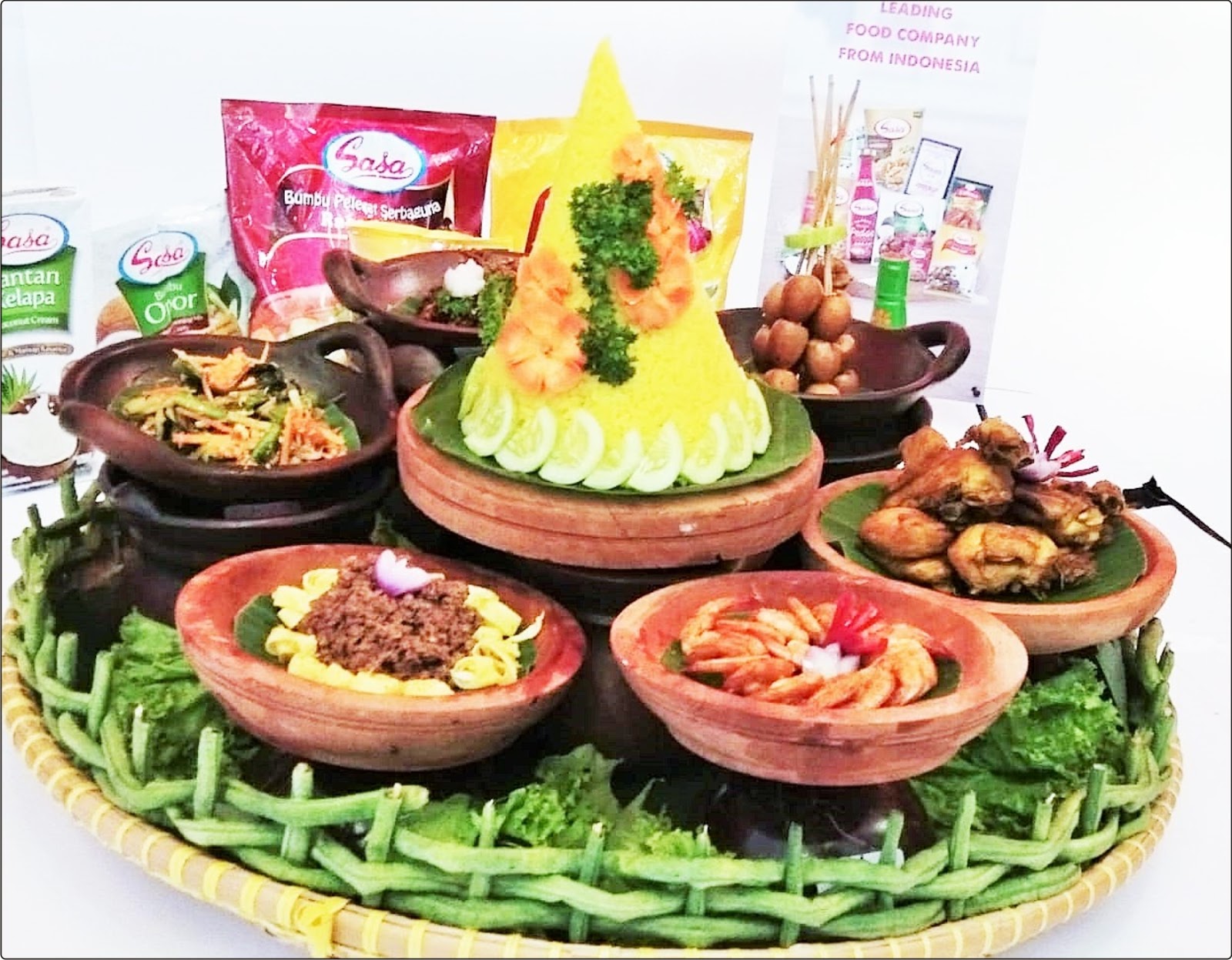 FOOD UNIVERSITY INDONESIA: Lomba Kreasi Nasi Tumpeng