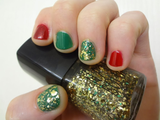 aka Bailey, Christmas nails, red, green, gold, nail polish