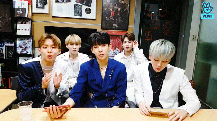 팬들도 가수 본인들도 몰랐다는 타이틀곡 막방 | 인스티즈