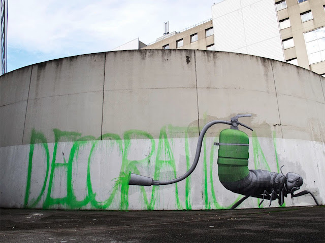 "Decoration" Newest Street piece By French artist Ludo On The Streets Of Paris, France. 1