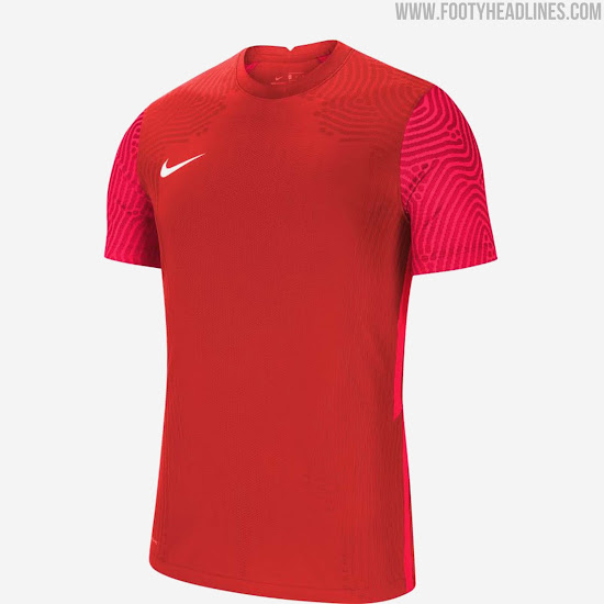 nike strike kit