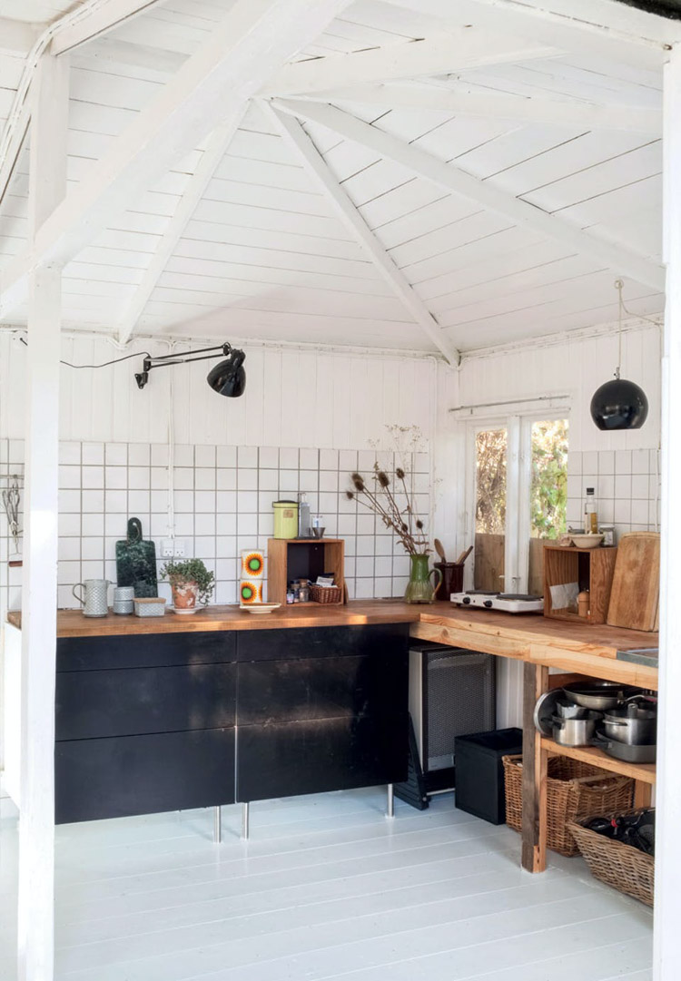 A Relaxed Danish Artist's Cabin In Copenhagen