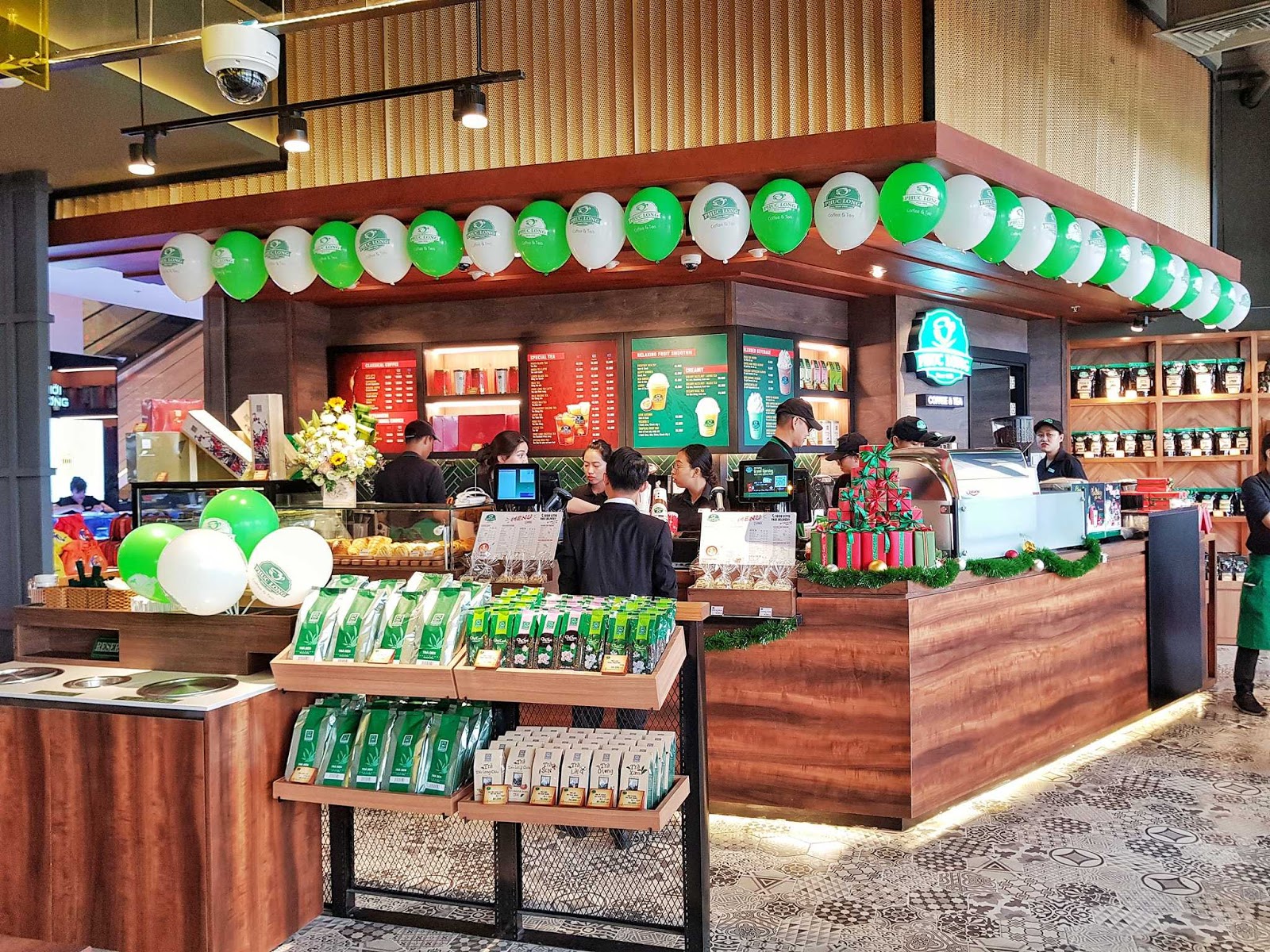 Nội thất bên trong quán Phúc Long