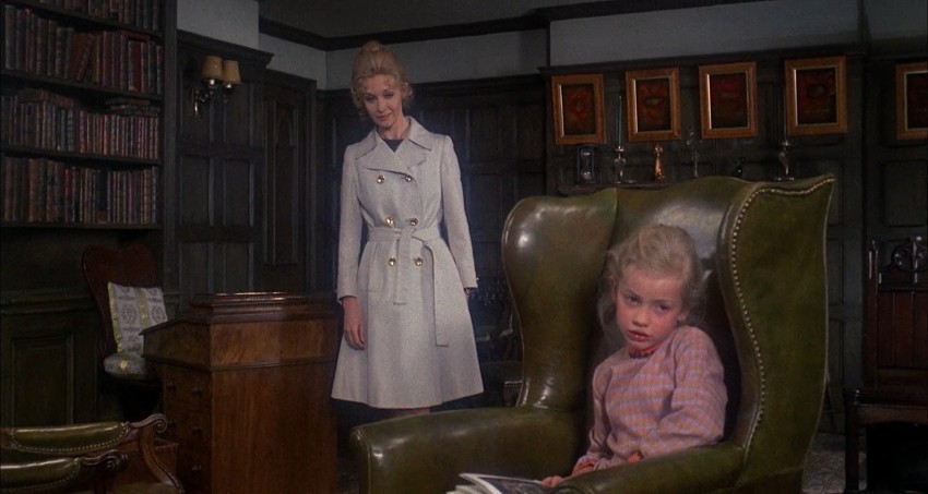 A CASA QUE PINGAVA SANGUE (DUAL ÁUDIO/1080P) – 1971 FormatFactorycap_A%2Bcasa%2Bque%2Bpingava%2Bsangue%2B%255B1971%255D%2BDual%2BAudio_00_52_32_06