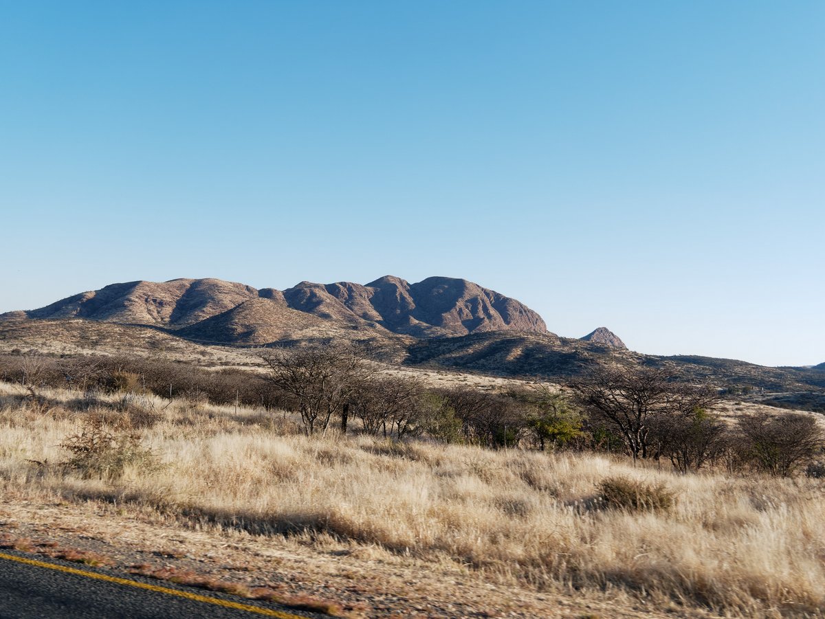 Вшестером по Намибии на джипах в пандемию Вшестером по Намибии на джипах в пандемию