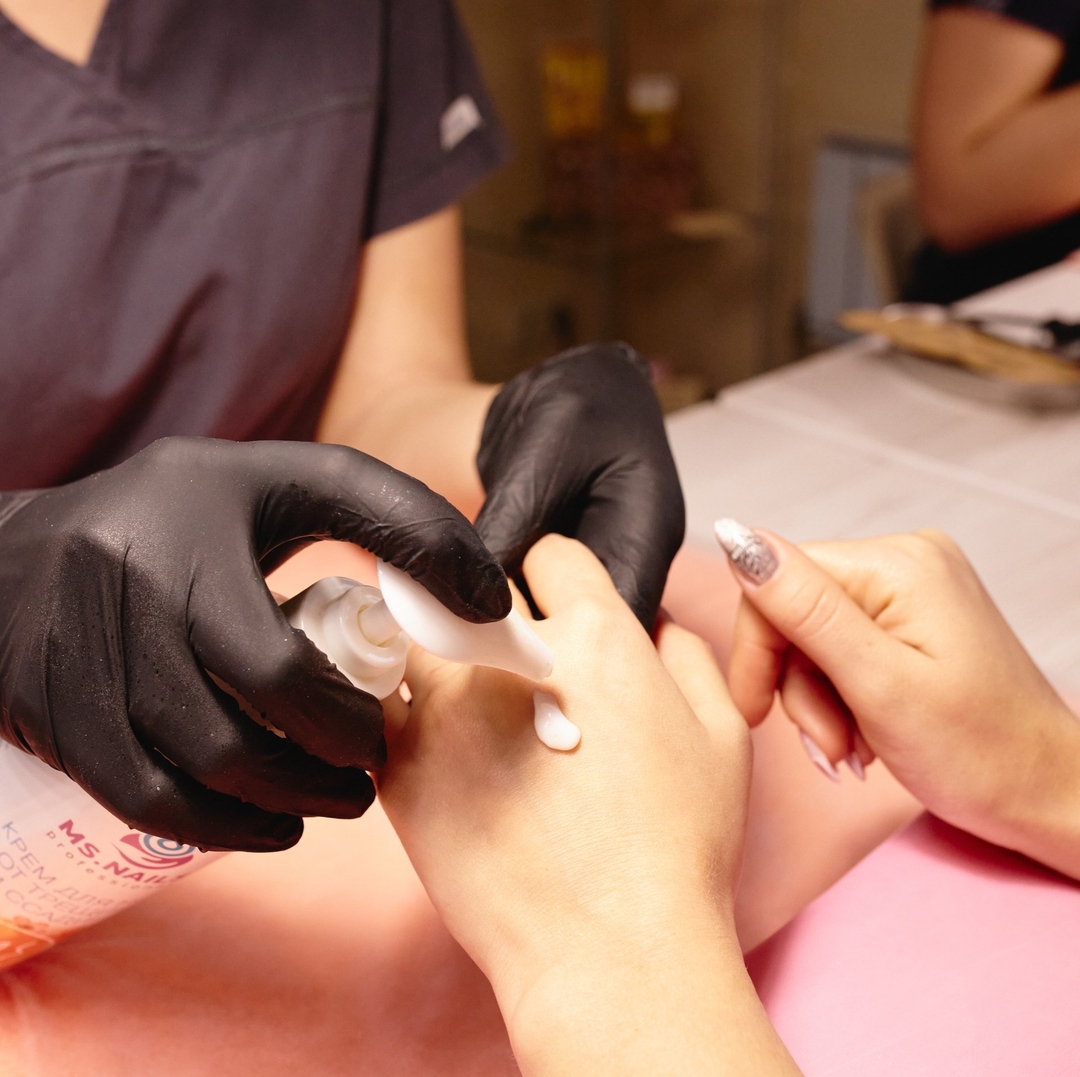 маникюр в салоне на ленинском. маникюр балашиха. салон маникюра балашиха. город красоты маникюр азиза. новокуркинское шоссе 27 салон красоты.