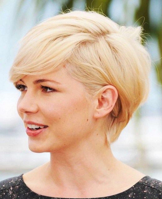 Short Hairstyles Ideas for Teenage Girls with Round Faces